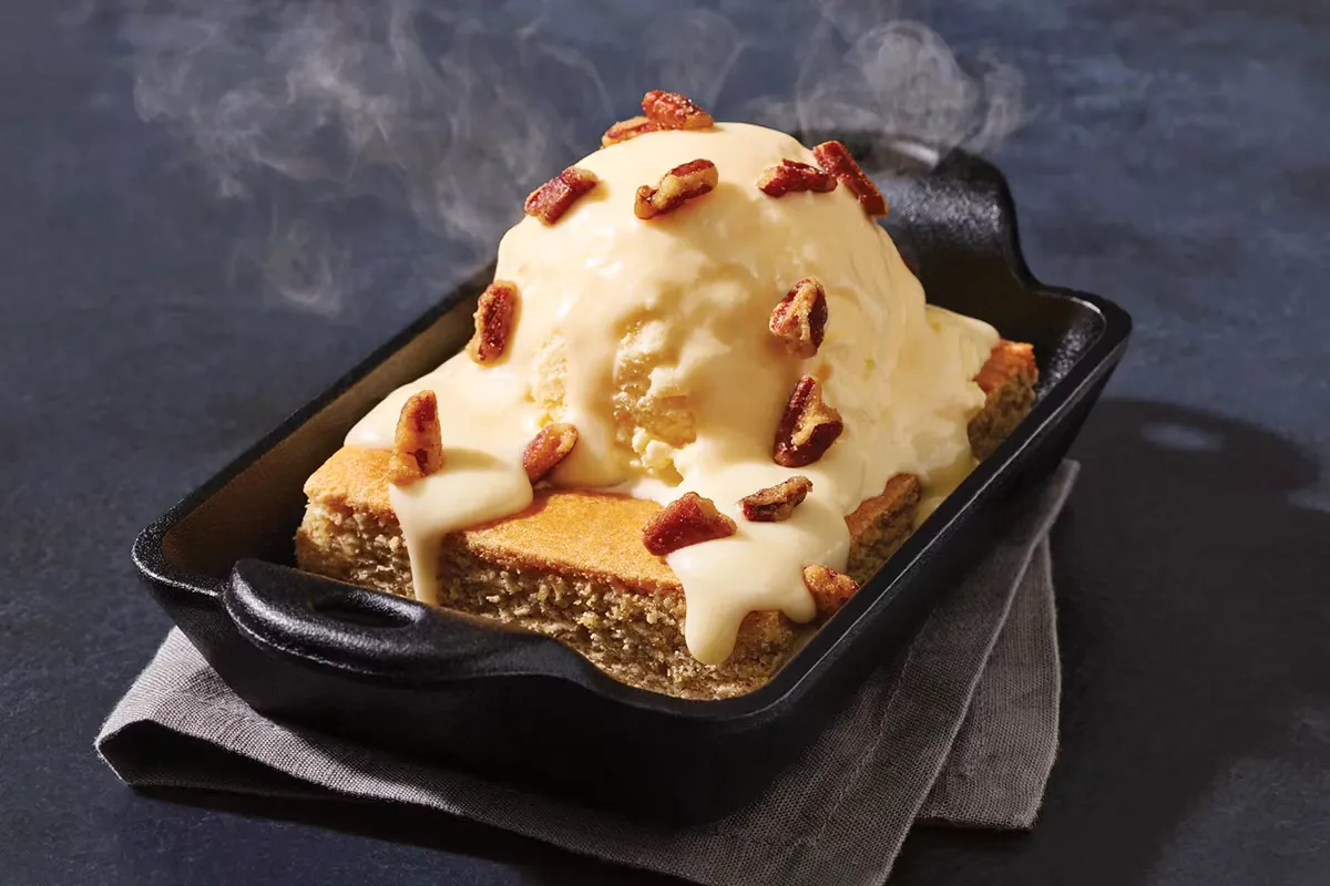 Sizzlin-Butter-Pecan-Blondie